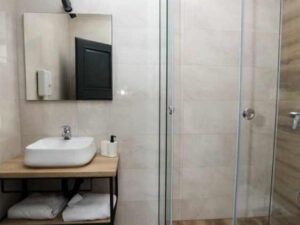 Hotel Board 17