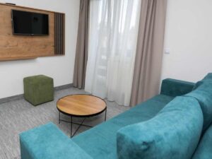 Hotel Board 19