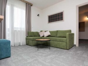 Hotel Board 22
