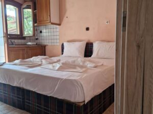 vana studios tasos 11 1